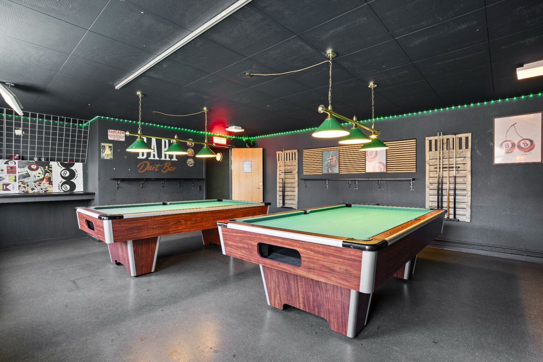 To poolborde på 1. sal hos BART i Herning