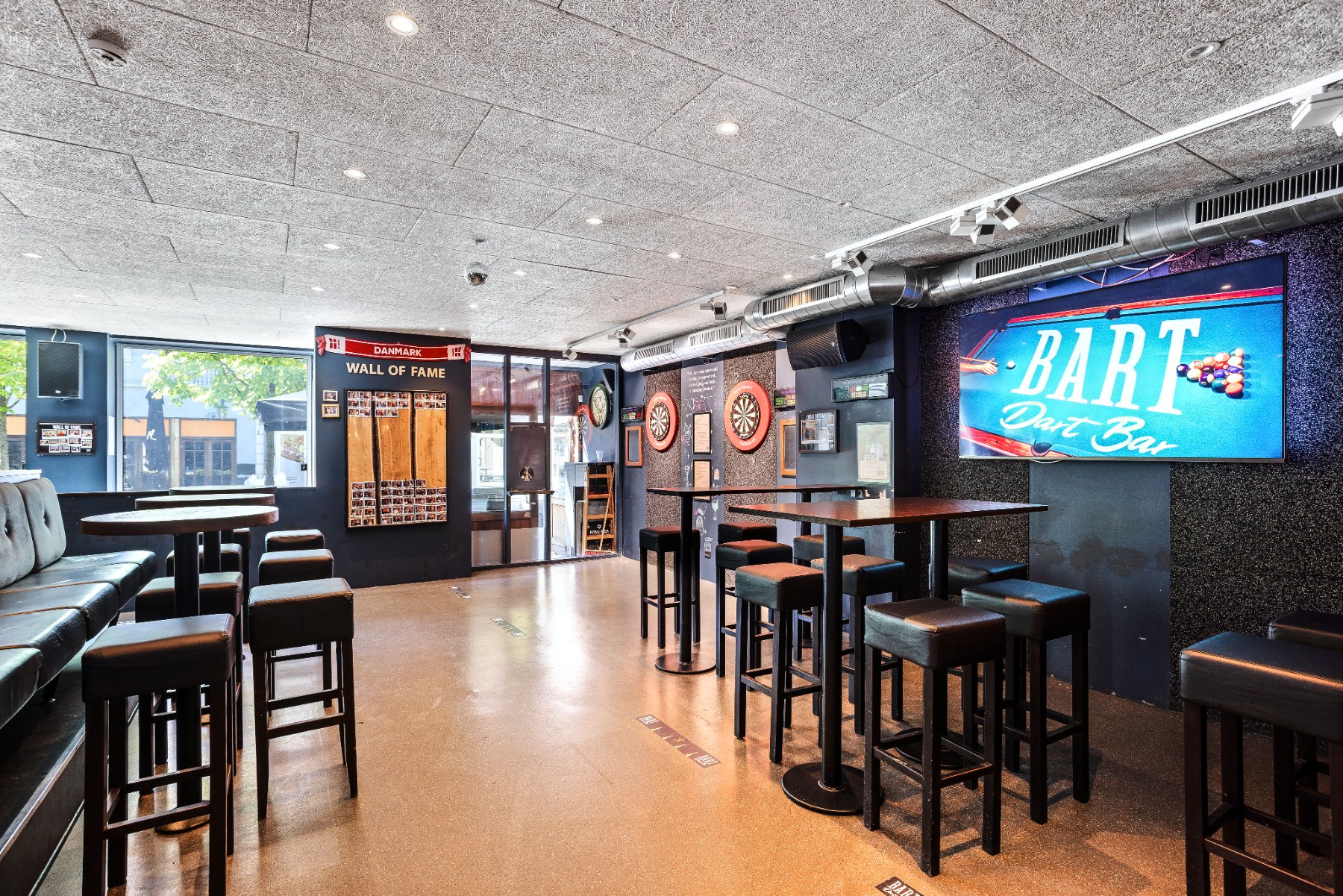 Barområdet hos BART, sportsbar i Herning centrum